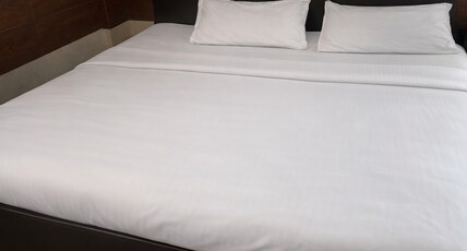 Hotel Business Inn Room Type - Deluxe Room - Non AC