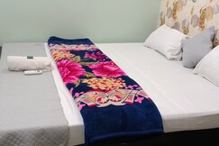 Om Kashi Nath PG House..