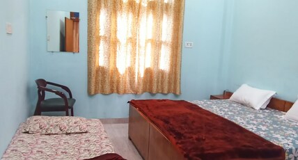 ARJUN VILLA PAYING GUEST HOUSE Room Type - Standard AC family room (up)