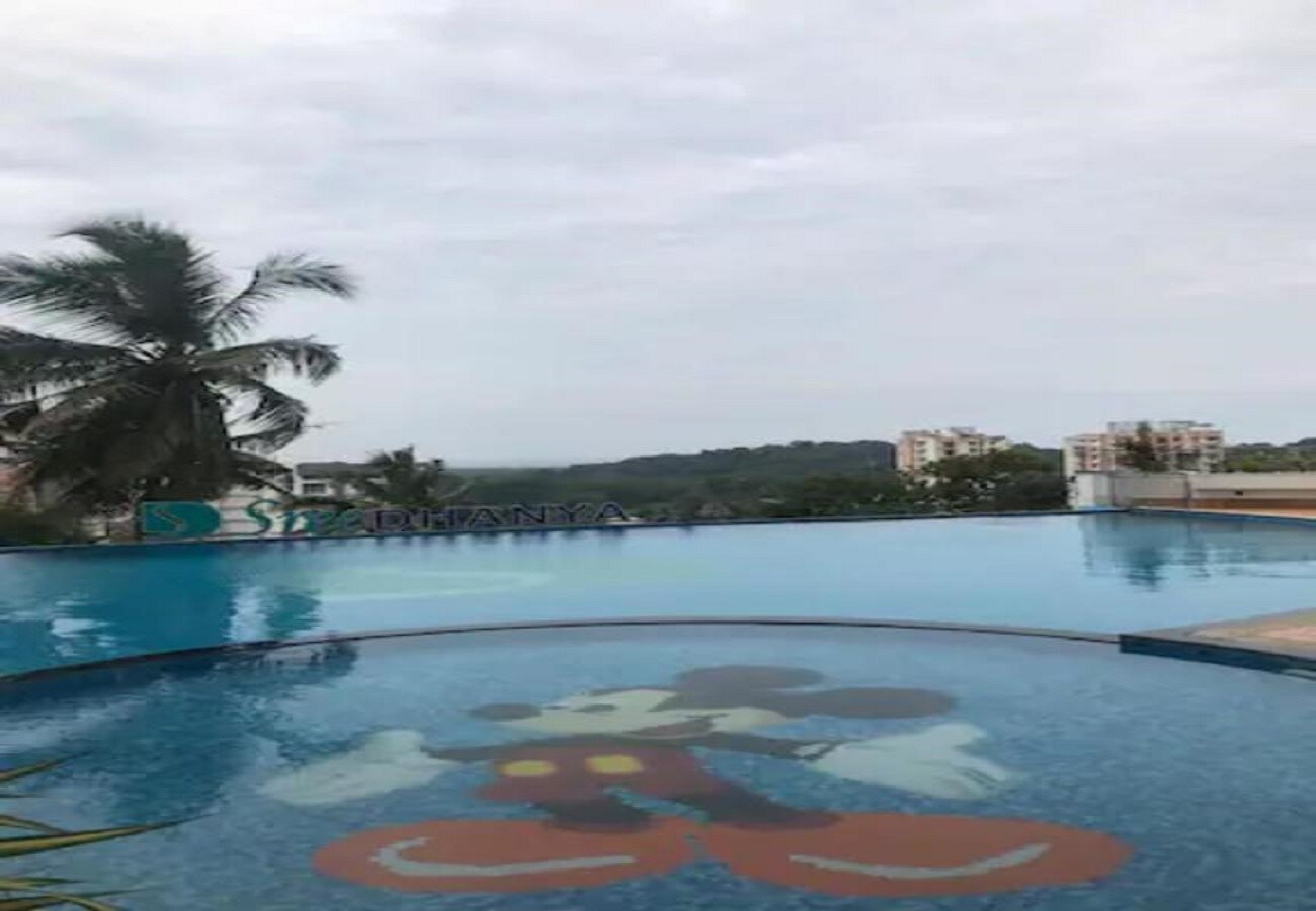Best Serviced Apartment at Kims, Lulu and Infosys - Tap to explore photos