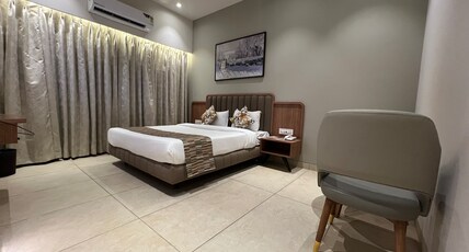 Rudra Shelter Business hotel Room Type - Executive Room