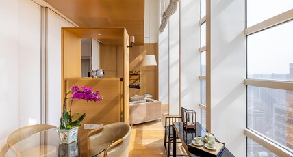 Grand Hyatt Chengdu Room Type - 1 King Bed Atrium View with Club Access