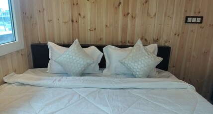 The Great Hill View Room Type - rooftop room with balcony