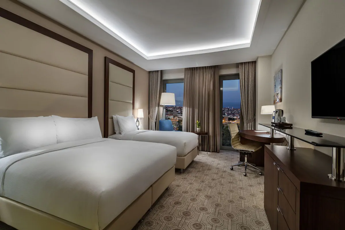 DoubleTree by Hilton Istanbul Topkapi - Tap to explore photos