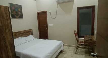 Hotel Shree Mayakunj Room Type - Bedroom 3