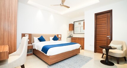 Inception Residence | 5 mins from Cyber City Room Type - King Studio without Balcony