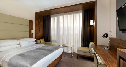 DoubleTree by Hilton Zagreb Room Type - KING GUEST ROOM