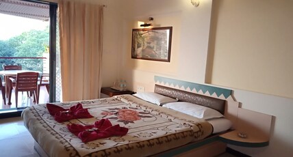 Hotel Arya Room Type - Super Deluxe Room Non AC