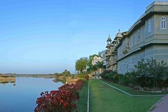 Hotel Udai Bilas Palace