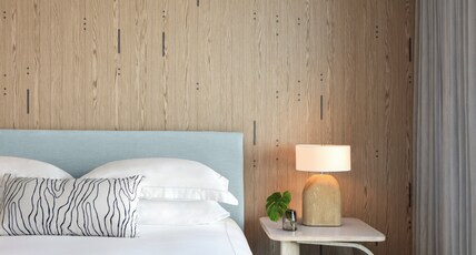 Kimpton HOTEL PALOMAR SOUTH BEACH Room Type - 1 King Communications Mobility Accessible