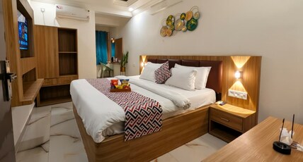 The Vibs International hotel Room Type - Executive Premium Room