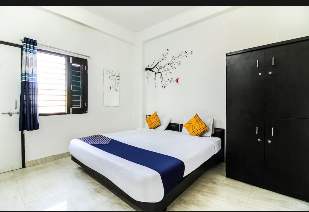Hotel Hill View By Luxury Suites - Tap to explore photos