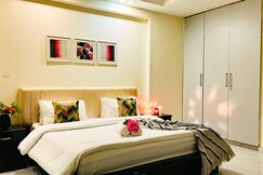 BluO 1BHK-DLF CyberCity|MG Road