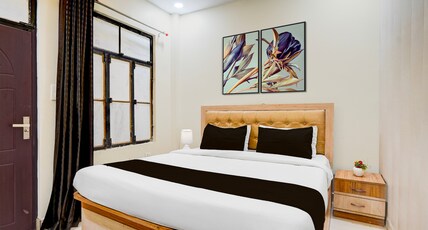 OYO Hotel O Subedarganj Railway Junction Formerly Krishna Inn Room Type - Deluxe OYO Hotel O Subedarganj Railway Junction Formerly Krishna Inn Room Type - Deluxe