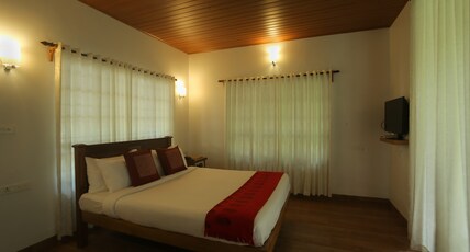 Palmgrove Lake Resort Room Type - Garden Villa with Garden View