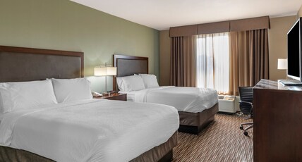 Holiday Inn Express Indio Room Type - 2 Queen Beds Standard