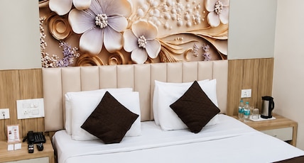 Hotel Yash Regency Room Type - Executive Room Hotel Yash Regency Room Type - Executive Room
