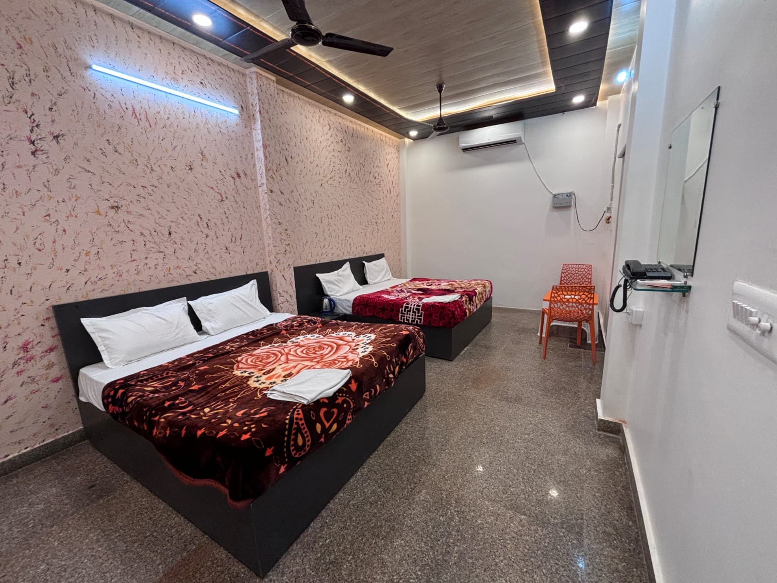 Hotel Gurudev Palace - Tap to explore photos