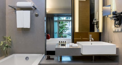 Pullman Bangkok King Power Hotel Room Type - Deluxe King