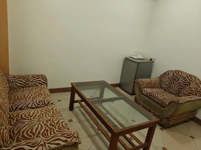 Hotel Heritage Residency Kalyan, 4 km from Kalyan Railway Station - Tap to explore photos