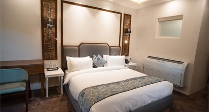 Hotel High Harmukh  Luxury Forest Retreat Room Type - Premium Room Centrally Heated