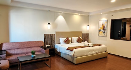 The Altruist Wagholi Hotel Room Type - Executive Suite Room with Bathtub The Altruist Wagholi Hotel Room Type - Executive Suite Room with Bathtub