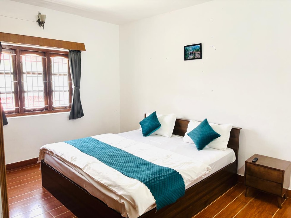 Travel and Stay 3bhK - Tap to explore photos