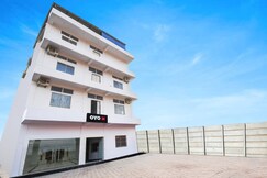 Super Hotel O Radha Krishna Residency