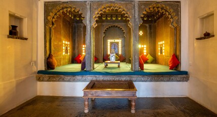 Madri Haveli Room Type - Junior Suite: Complimentary pick-up from Chandpole Parking,prior intimation required. Madri Haveli Room Type - Junior Suite: Complimentary pick-up from Chandpole Parking,prior intimation required.