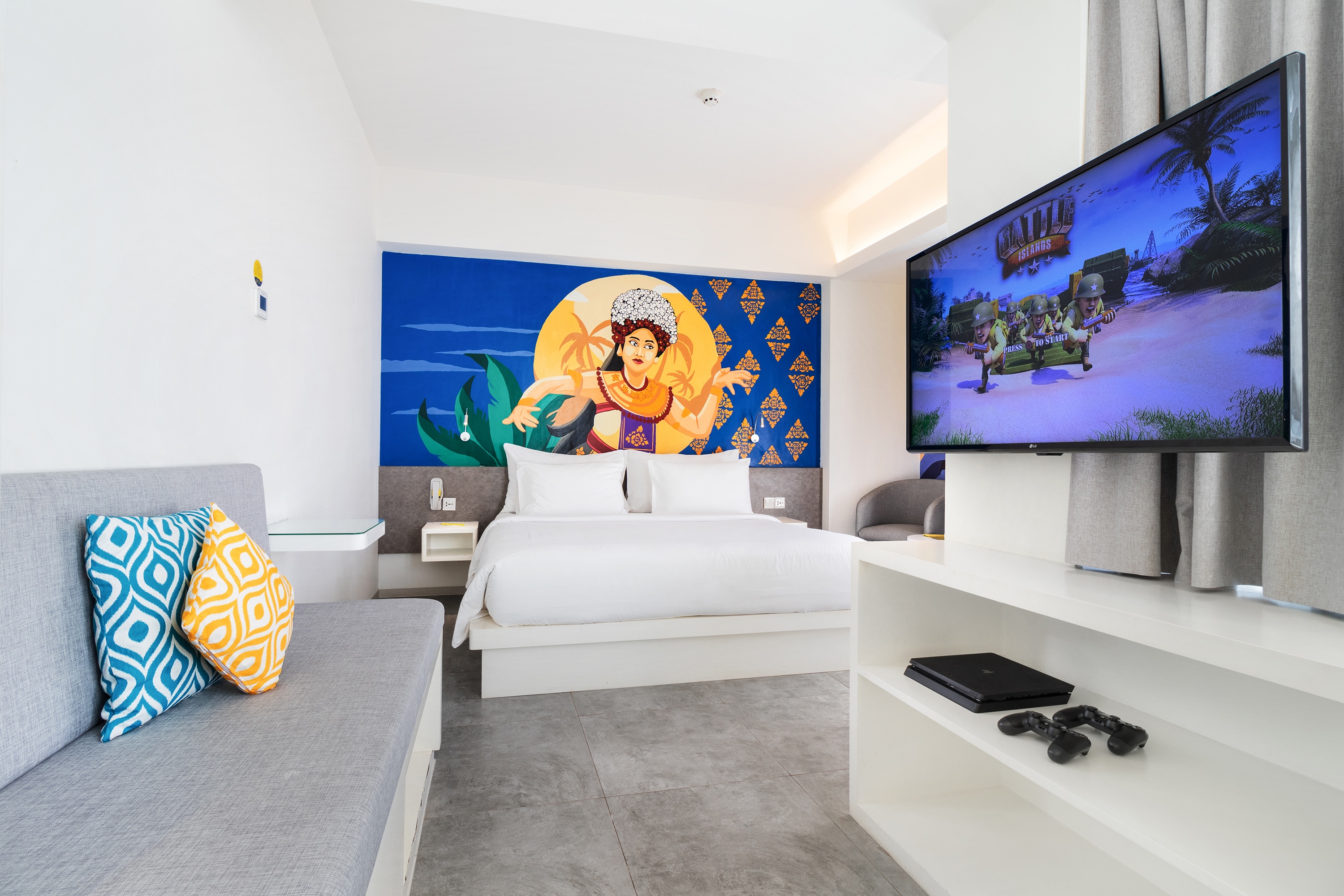 YELLO Hotel Kuta Beachwalk Bali (BEACHFRONT HOTEL) - Tap to explore photos