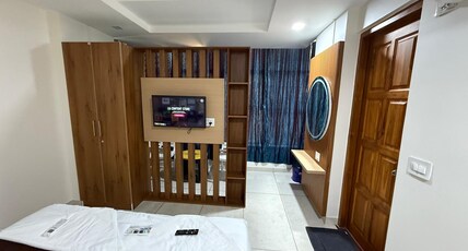 HOTEL GREENLAND INN Room Type - EXECUTIVE ROOM