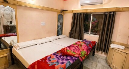 Evergreen Residency- Dwarka Room Type - SPLIT AC FOUR BED ROOM WITH BALCONY