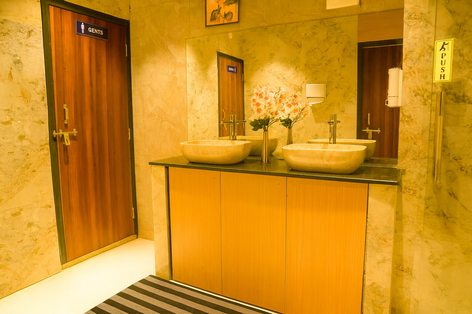 Grand Maalyasa Hotel & Suites - Tap to explore photos