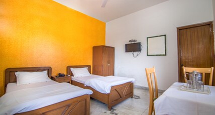 Bhakti Dham Residency (Near Iskcon Temple & Keli Kunj Ashram) Room Type - Twin bed