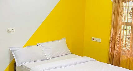 Vintage Farm House and Treehouse Room Type - Standard Room with attached washroom