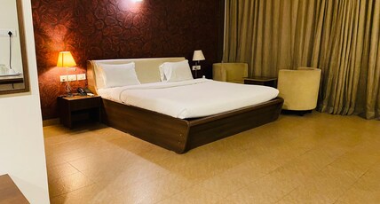 The Cliff Opp. Manas Lake Room Type - Executive Room with Valley View and Balcony (Guest age 21+) The Cliff Opp. Manas Lake Room Type - Executive Room with Valley View and Balcony (Guest age 21+)