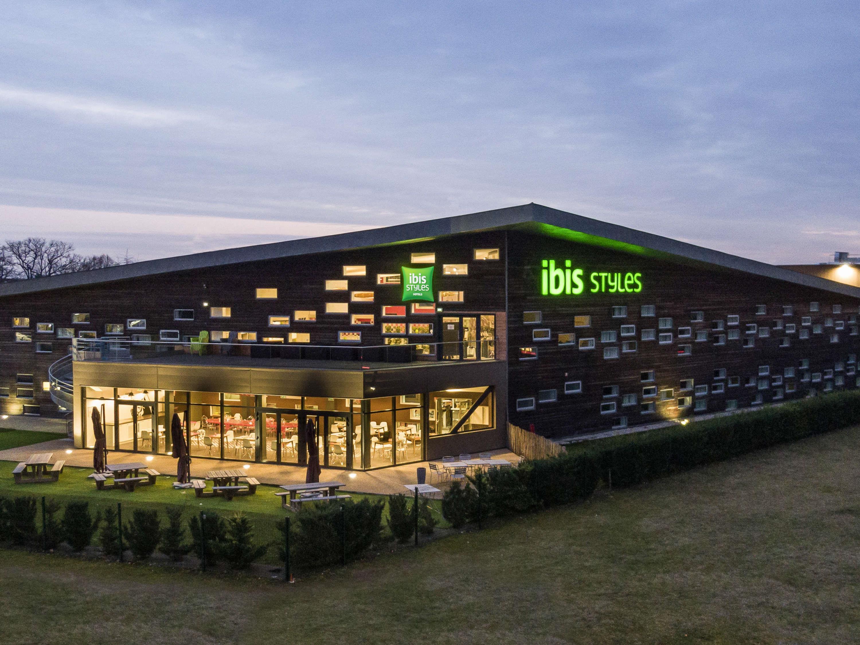 ibis Styles Le Mans Sud Mulsanne - Tap to explore photos