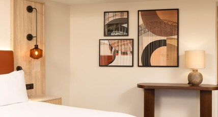 Hilton Newcastle Gateshead Room Type - JUNIOR KING SUITE