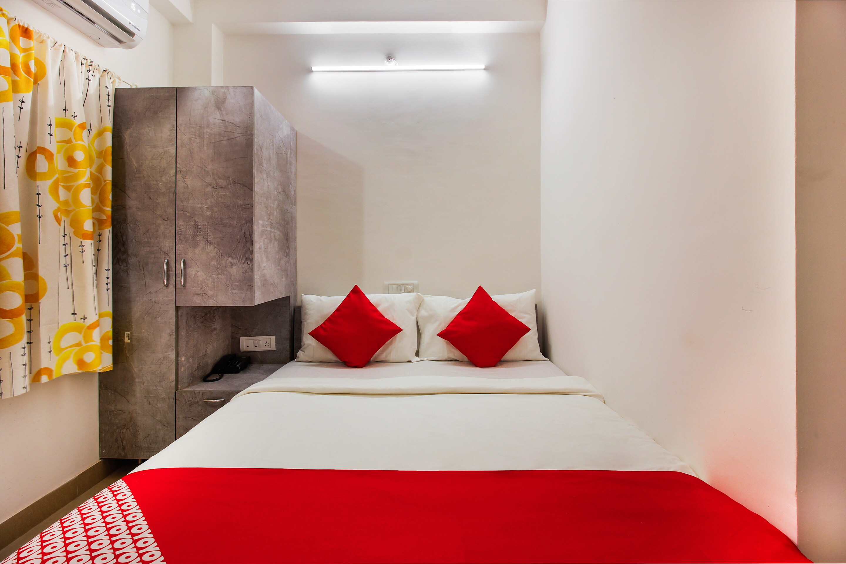 Hotel O D' Jade - Tap to explore photos