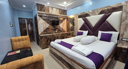 Hotel Mahek Room Type - Deluxe Room-AC
