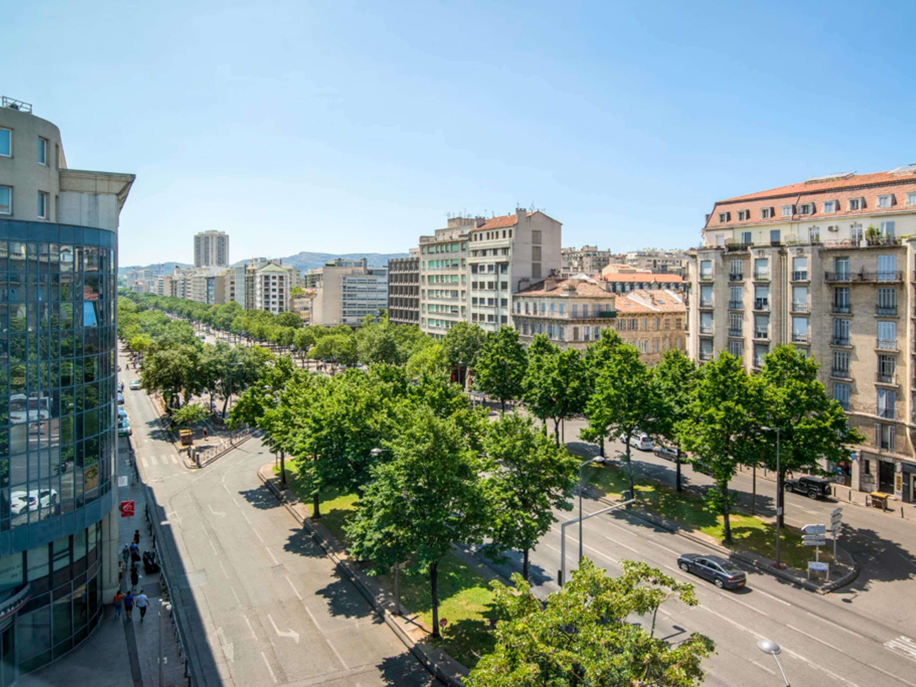NOVOTEL MARSEILLE CENTRE PRADO - Tap to explore photos