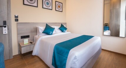 THE LOFTS @ CENTRAL POINT Room Type - DELUXE ROOM