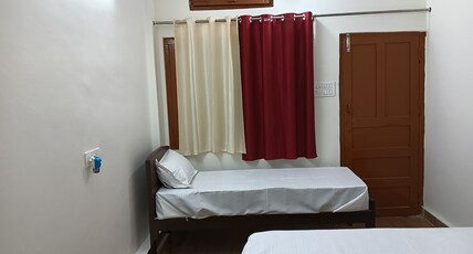 BRS HOMESTAY Room Type - Triple Bedroom 2