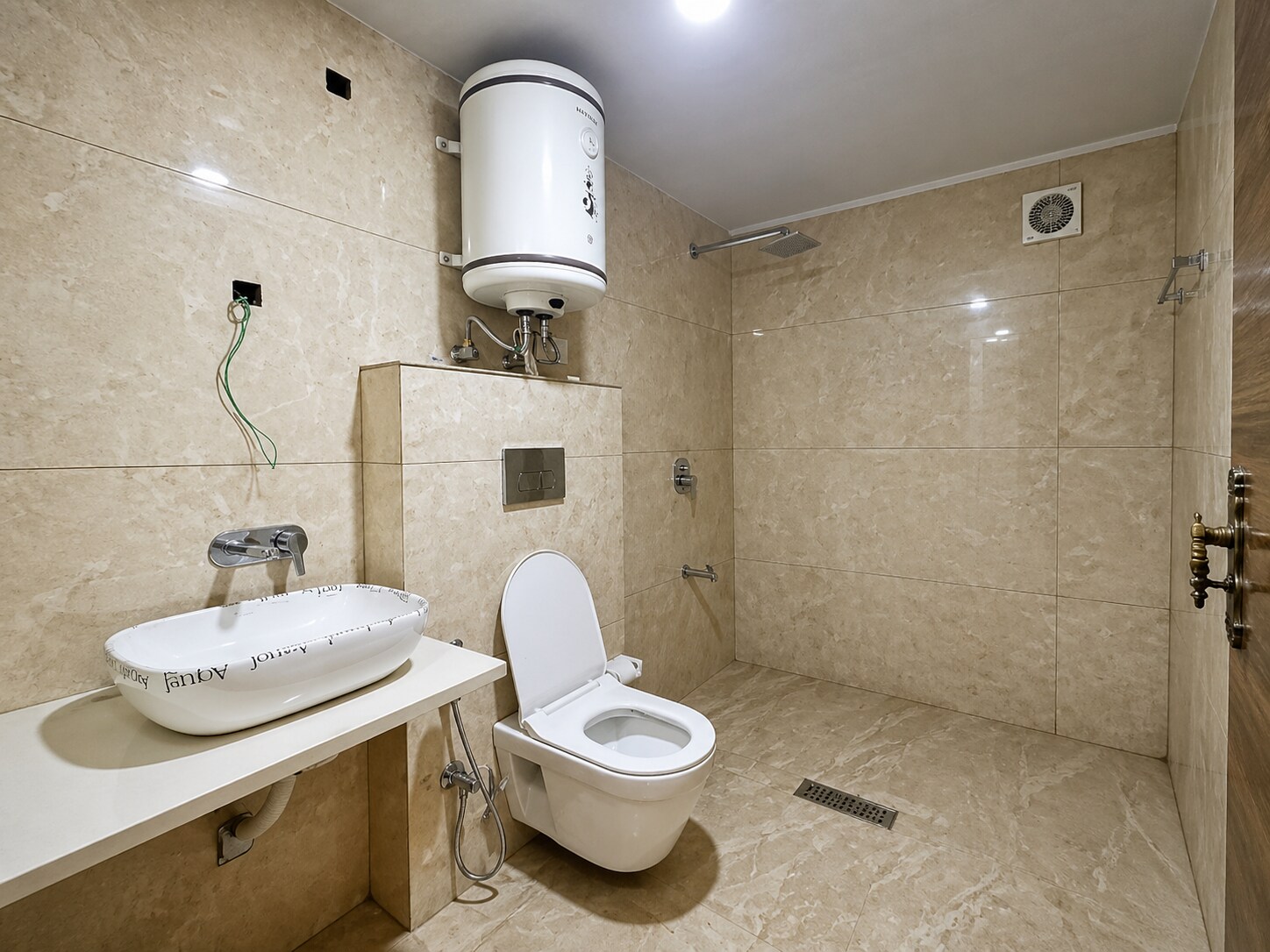 Blume House - 4BHK Holiday Home (Kitchen & Garden) - Tap to explore photos