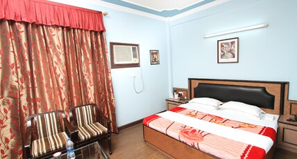 Akash Yatri Niwas Room Type - Deluxe Ac Room