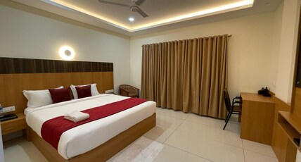 HOTEL DEEPAKAM INN Room Type - Executive Deluxe Room