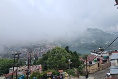 Hotel Surya Lake View