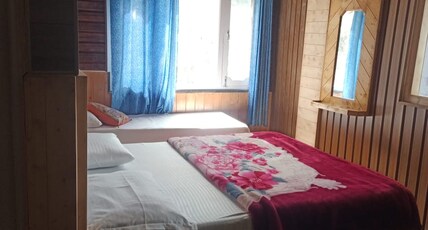 Hotel Snow flakes Room Type - 3 Bedroom Balcony