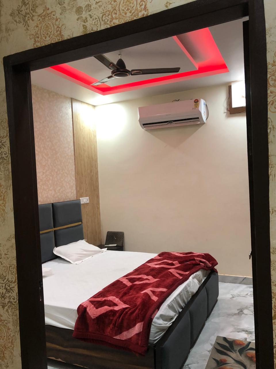 Hotel Cloud 69 - Tap to explore photos