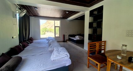 Hidden Palace Room Type - 10 Beded Dorm with common Washroom Hidden Palace Room Type - 10 Beded Dorm with common Washroom